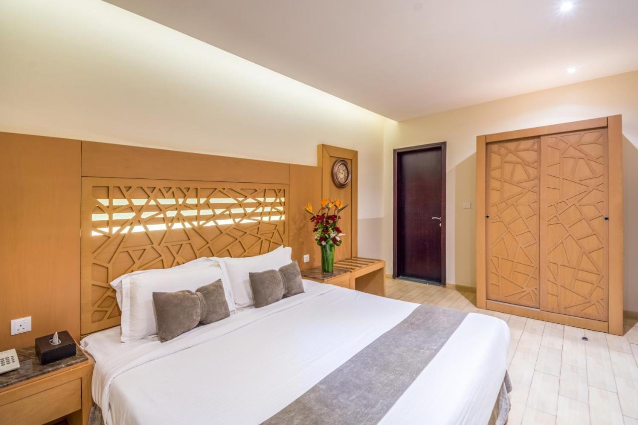 Al Muhaidb Al Malaz - Al Jamiah Riyadh Exteriör bild